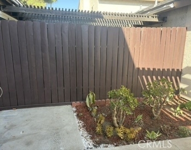775 Hampshire Lane - Photo Thumbnail 21