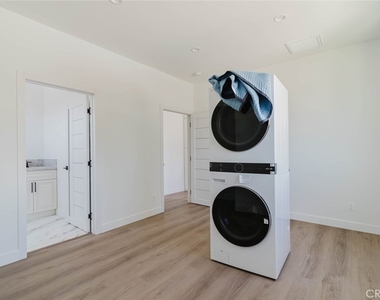 8312 Canterbury Avenue - Photo Thumbnail 14