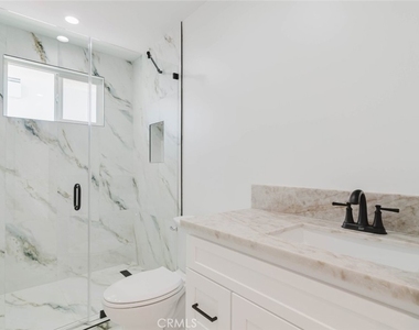 8310 Canterbury Avenue - Photo Thumbnail 18