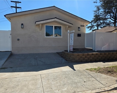 906 Estelle Avenue - Photo Thumbnail 1