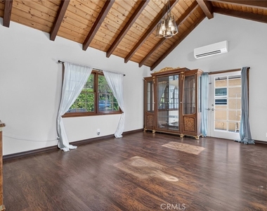 900 E Mountain - Photo Thumbnail 27
