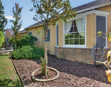900 E Mountain - Photo Thumbnail 37