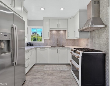 900 E Mountain - Photo Thumbnail 33