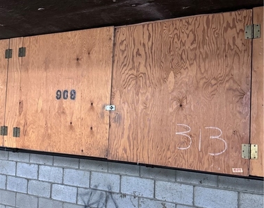 2905 Montrose Ave - Photo Thumbnail 28