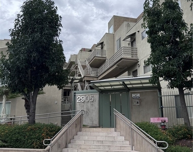 2905 Montrose Ave - Photo Thumbnail 30