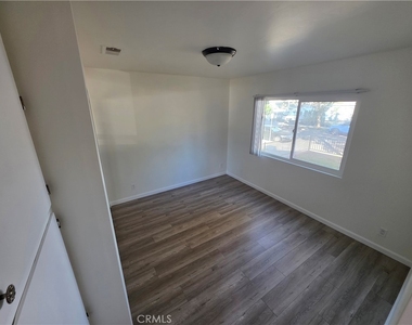 260 W Linden Avenue - Photo Thumbnail 6