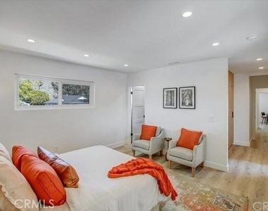 10811 Floralita Avenue - Photo Thumbnail 23