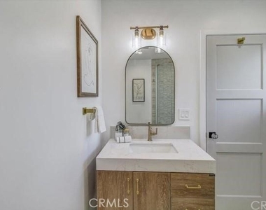 10811 Floralita Avenue - Photo Thumbnail 26