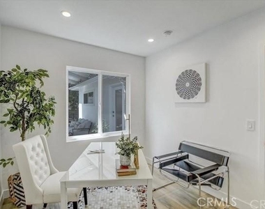 10811 Floralita Avenue - Photo Thumbnail 20