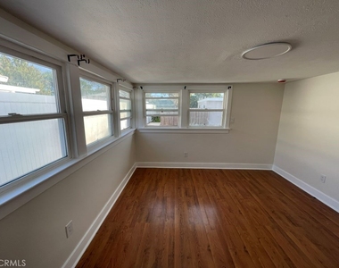 10122 Imperial Avenue - Photo Thumbnail 13