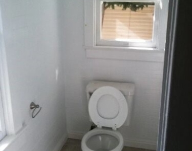 1348 W 22nd - Photo Thumbnail 9