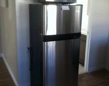 1348 W 22nd - Photo Thumbnail 3
