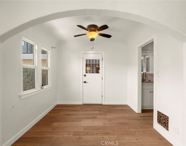 2083 Parnell Way - Photo Thumbnail 9