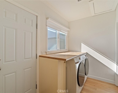 2083 Parnell Way - Photo Thumbnail 17