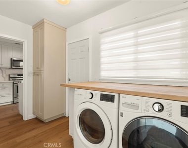 2083 Parnell Way - Photo Thumbnail 18