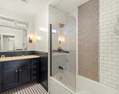 2083 Parnell Way - Photo Thumbnail 24