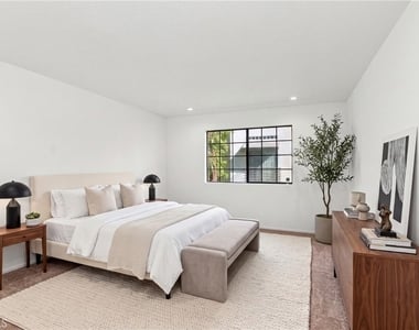 14115 Moorpark - Photo Thumbnail 8