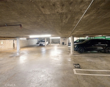 14115 Moorpark - Photo Thumbnail 20