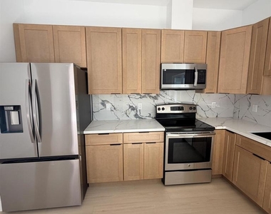 22639 6th St - Photo Thumbnail 13