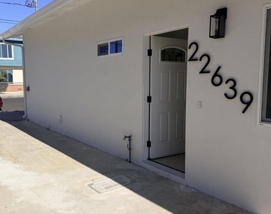 22639 6th St - Photo Thumbnail 4