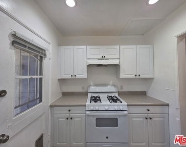 1430 Franklin Street - Photo Thumbnail 7