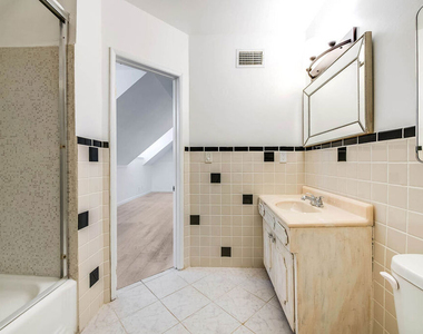 4309 Gentry Avenue - Photo Thumbnail 43