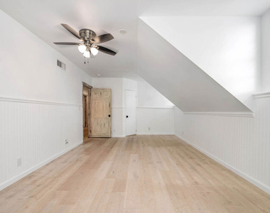 4309 Gentry Avenue - Photo Thumbnail 41