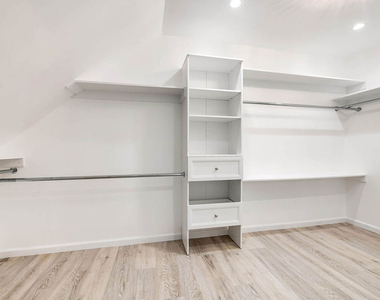 4309 Gentry Avenue - Photo Thumbnail 36