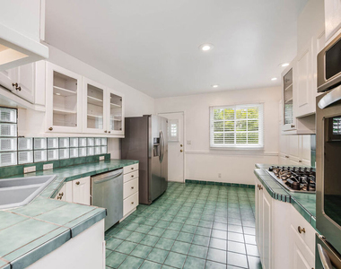 4309 Gentry Avenue - Photo Thumbnail 22