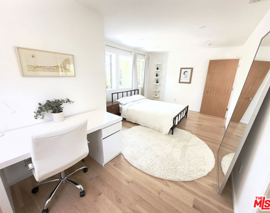 2690 Zorada Drive - Photo Thumbnail 30