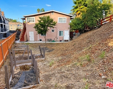 5966 1/2 Benner St - Photo Thumbnail 27