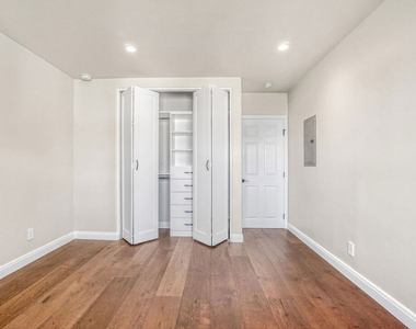 1230 Horn Avenue - Photo Thumbnail 9