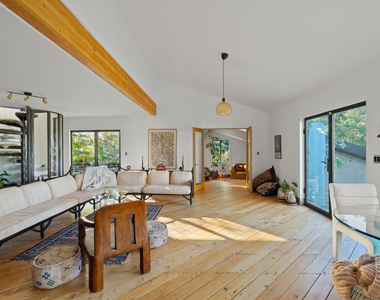 20784 Medley Lane - Photo Thumbnail 4