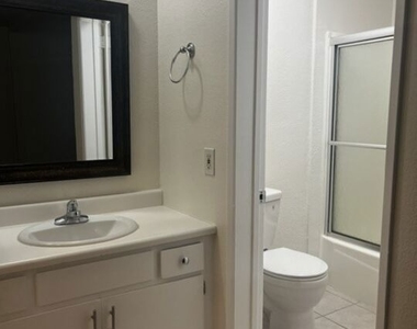 10540 Balboa Boulevard - Photo Thumbnail 8