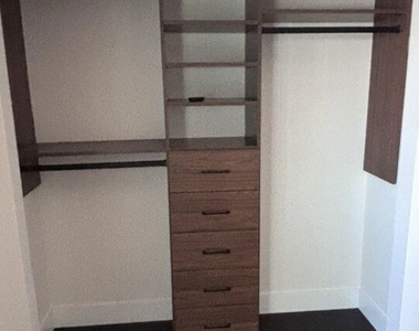 720 N Eucalyptus Avenue - Photo Thumbnail 11