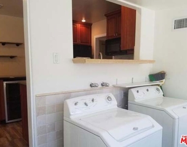 2340 Caldero - Photo Thumbnail 7