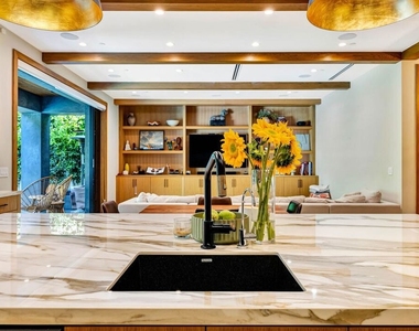 4145 Tujunga Avenue - Photo Thumbnail 19