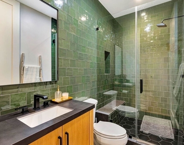 4145 Tujunga Avenue - Photo Thumbnail 13