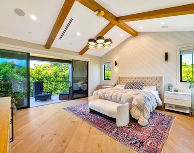 4145 Tujunga Avenue - Photo Thumbnail 22