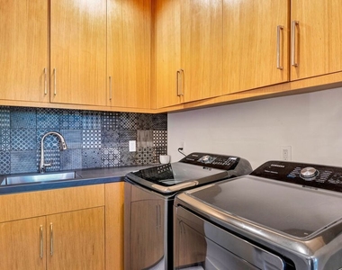 4145 Tujunga Avenue - Photo Thumbnail 31