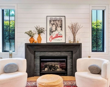 4145 Tujunga Avenue - Photo Thumbnail 5