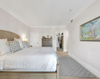 1040 4th Street - Photo Thumbnail 15