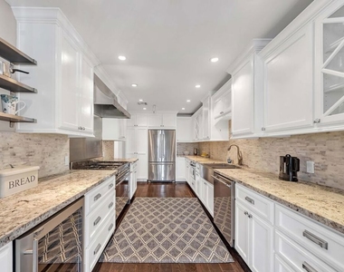 1040 4th Street - Photo Thumbnail 8