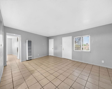3220 Carlin Avenue - Photo Thumbnail 5