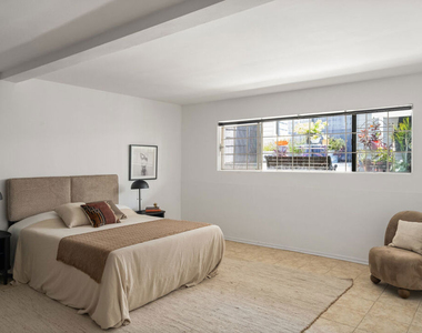 4658 Don Lorenzo Drive - Photo Thumbnail 15