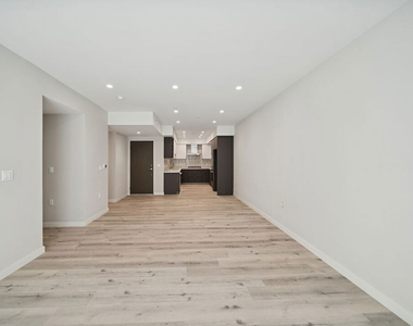 1051 S Corning Street - Photo Thumbnail 8