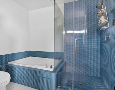 660 Rose Avenue - Photo Thumbnail 17
