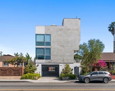 660 Rose Avenue - Photo Thumbnail 19