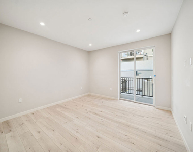 1051 S Corning Street - Photo Thumbnail 16