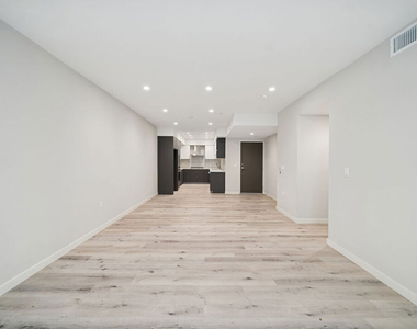 1051 S Corning Street - Photo Thumbnail 3